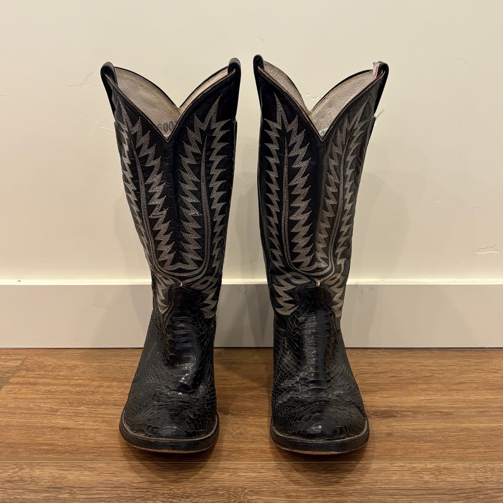 Vintage black leather cowboy boots - Picture 3 of 6